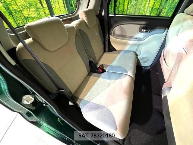 Daihatsu CAST 2019-05 263824-9