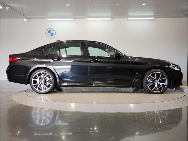 Bmw 5 SERIES 2022-05 20657-7