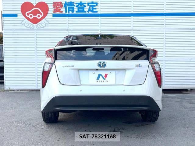 Toyota PRIUS 2018-11 255095-16