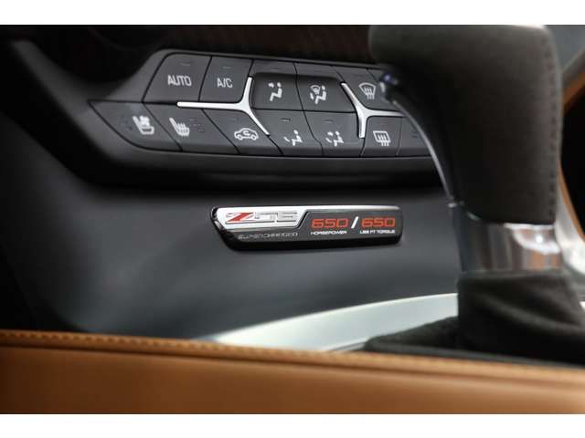 Chevrolet CORVETTE 2017-05 195712-14