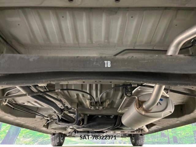 Honda N BOX 2020-01 221128-19
