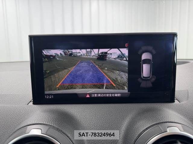 Audi Q2 2017-08 261618-3