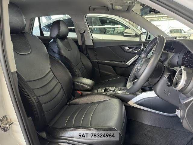 Audi Q2 2017-08 261618-4