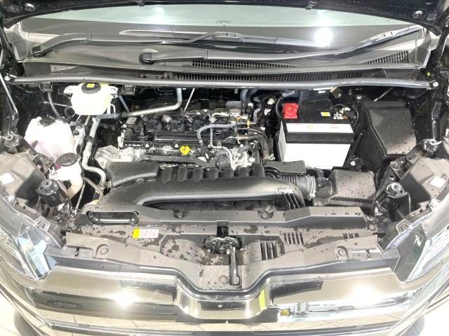 Toyota NOAH 2023-07 184718-18