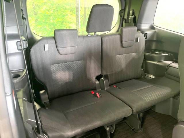 Toyota NOAH 2023-07 184718-10