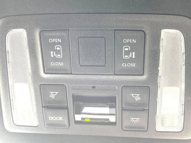 Toyota NOAH 2023-07 184718-5