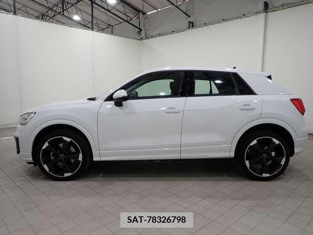 Audi Q2 2019-10 379009-6