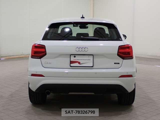 Audi Q2 2019-10 379009-8