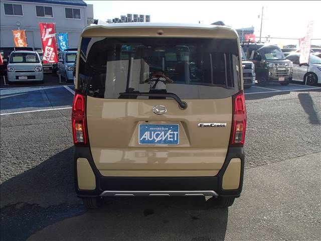 Daihatsu TANTO 2022-11 16029-1