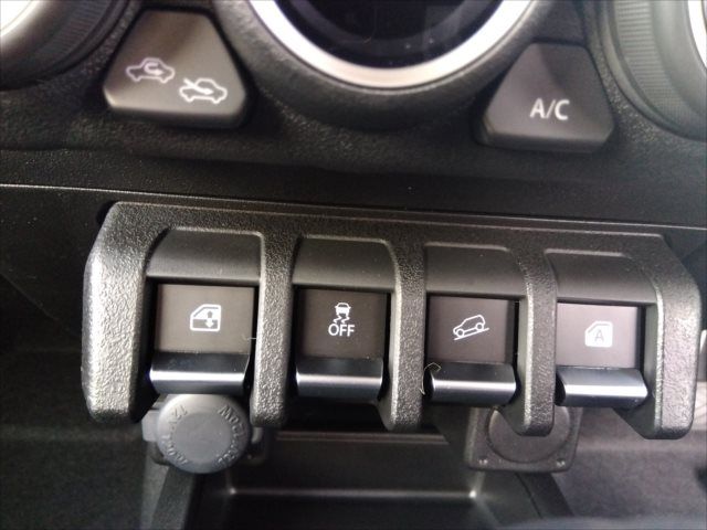 Suzuki JIMNY SIERRA 2023-10 189915-11