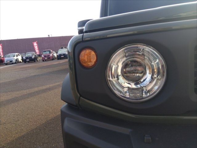 Suzuki JIMNY SIERRA 2023-10 189915-3