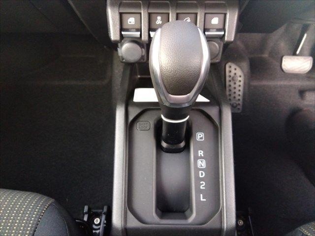 Suzuki JIMNY SIERRA 2023-10 189915-12