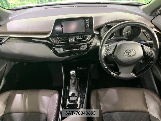 Toyota C-HR 2017-06 264456-1