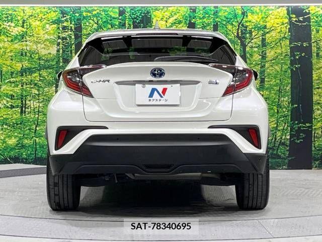 Toyota C-HR 2017-06 264456-15