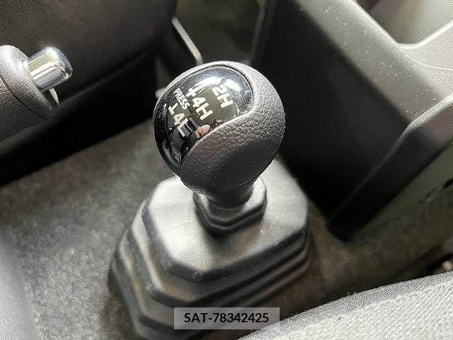 Suzuki JIMNY 2018-07 273534-6