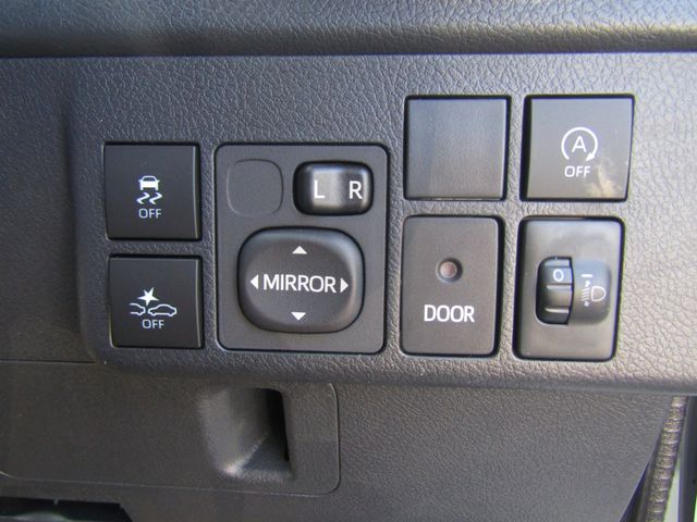 Mazda BONGO TRUCK 2023-11 17413-21