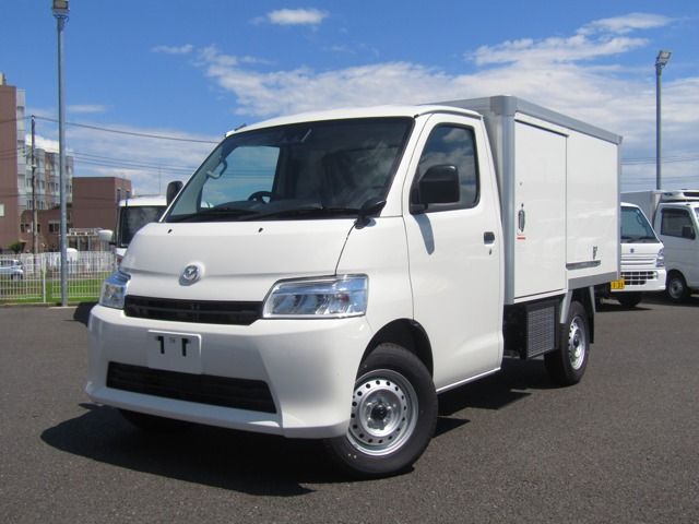 Mazda BONGO TRUCK 2023-11 17413-0