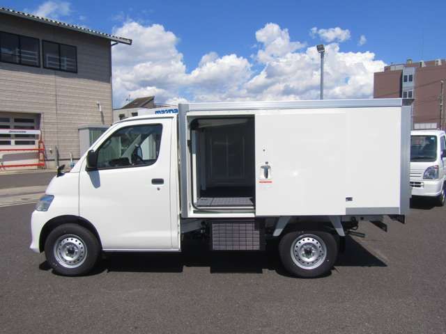 Mazda BONGO TRUCK 2023-11 17413-7