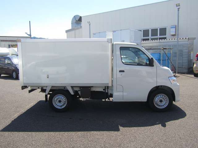 Mazda BONGO TRUCK 2023-11 17413-3