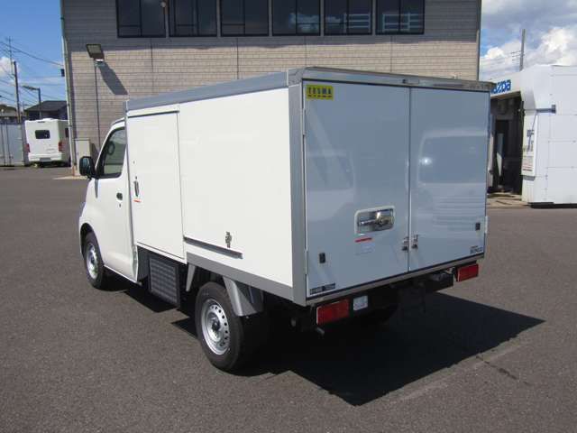 Mazda BONGO TRUCK 2023-11 17413-6