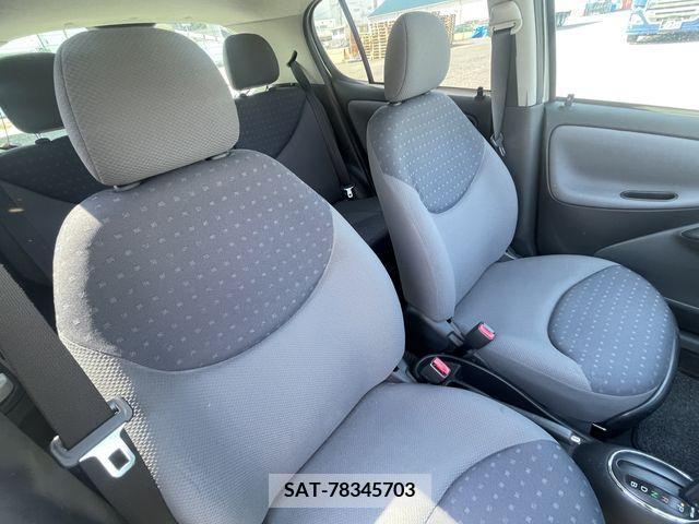 Toyota VITZ 2003-04 218133-7