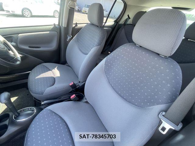 Toyota VITZ 2003-04 218133-9
