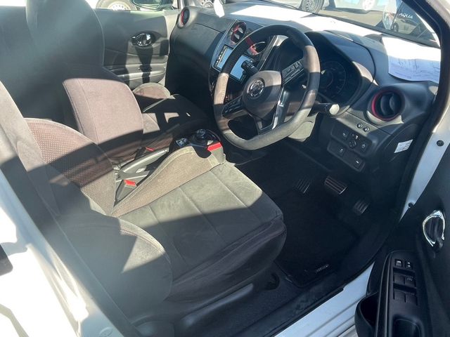 Nissan NOTE 2020-05 180454-1