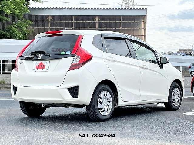 Honda FIT 2013-09 269384-2