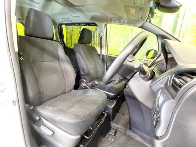 Toyota NOAH HYBRID 2016-03 189191-7