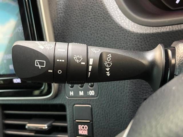 Toyota VOXY 2020-01 8863-15