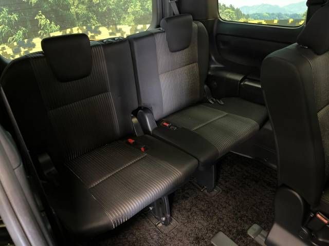 Toyota VOXY 2020-01 8863-7
