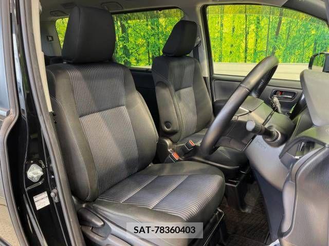 Toyota VOXY 2015-08 321447-8