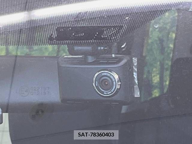 Toyota VOXY 2015-08 321447-6