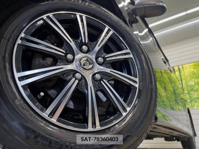 Toyota VOXY 2015-08 321447-14