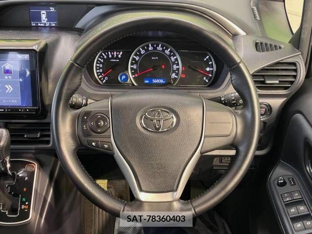 Toyota VOXY 2015-08 321447-12