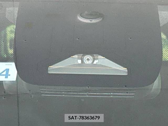 Toyota NOAH 2023-04 313591-4