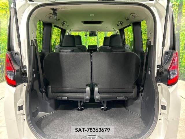 Toyota NOAH 2023-04 313591-10