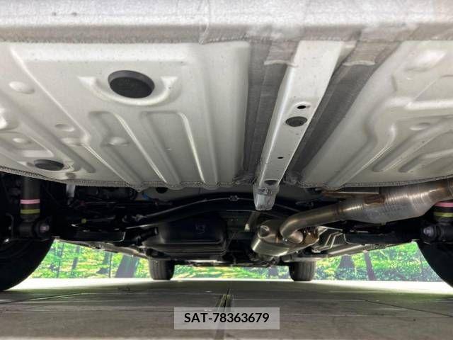 Toyota NOAH 2023-04 313591-19