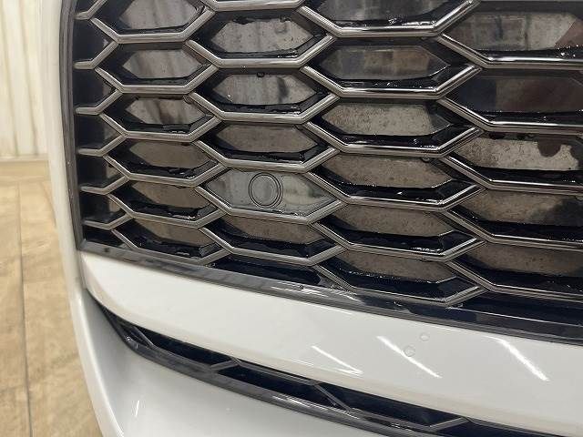 Audi Q3 2017-03 17519-6