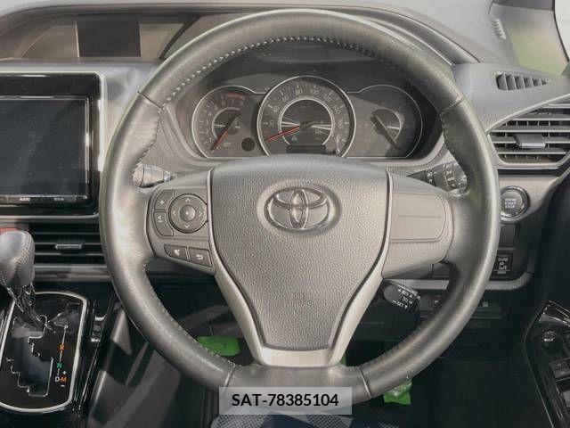 Toyota VOXY 2017-07 337113-12