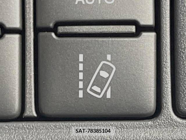 Toyota VOXY 2017-07 337113-7