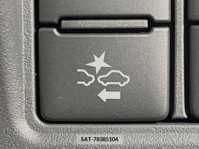 Toyota VOXY 2017-07 337113-6