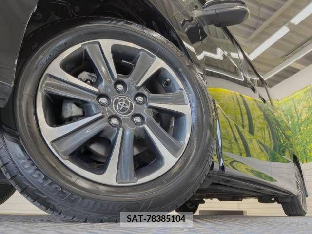 Toyota VOXY 2017-07 337113-14