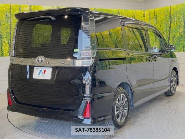 Toyota VOXY 2017-07 337113-18