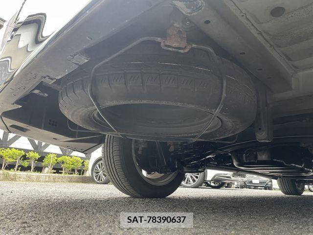 Toyota VELLFIRE 2012-01 288039-11