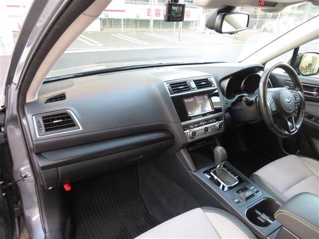 Subaru OUTBACK 2017-02 9650-17
