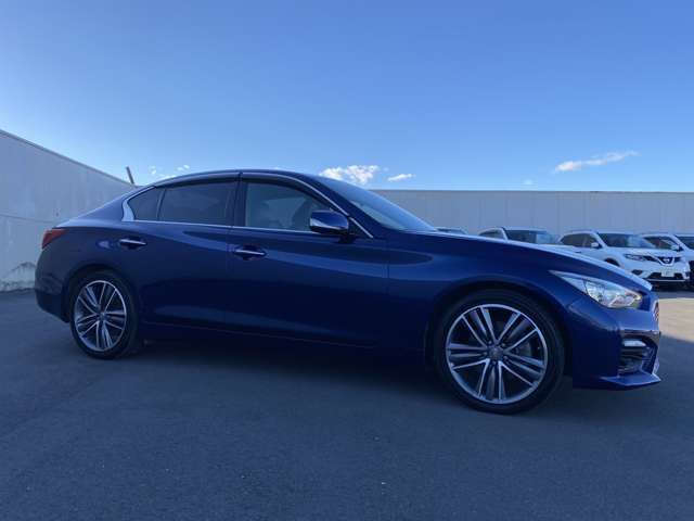 Nissan SKYLINE 2017-01 194079-11