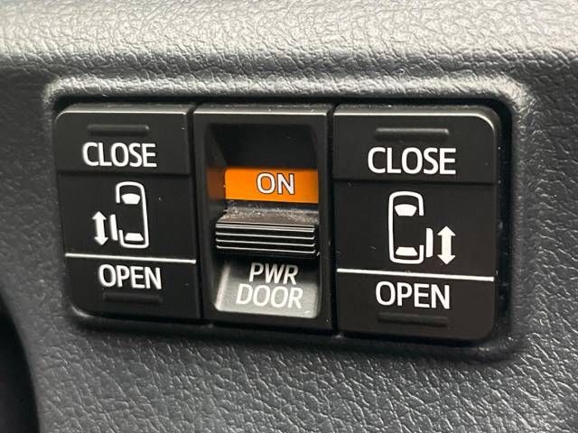 Toyota SIENTA 2017-10 190648-6