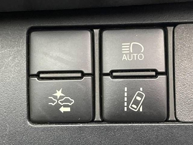 Toyota SIENTA 2017-10 190648-7