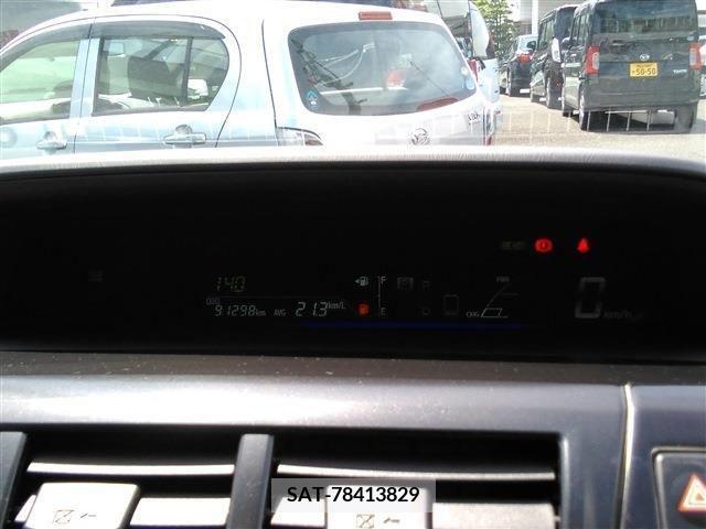 Toyota PRIUS ALPHA 2011-07 339741-19
